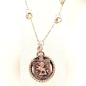 VINTAGE EUC LARGE LION COAT OF ARMS PENDANT AND NECKLACE